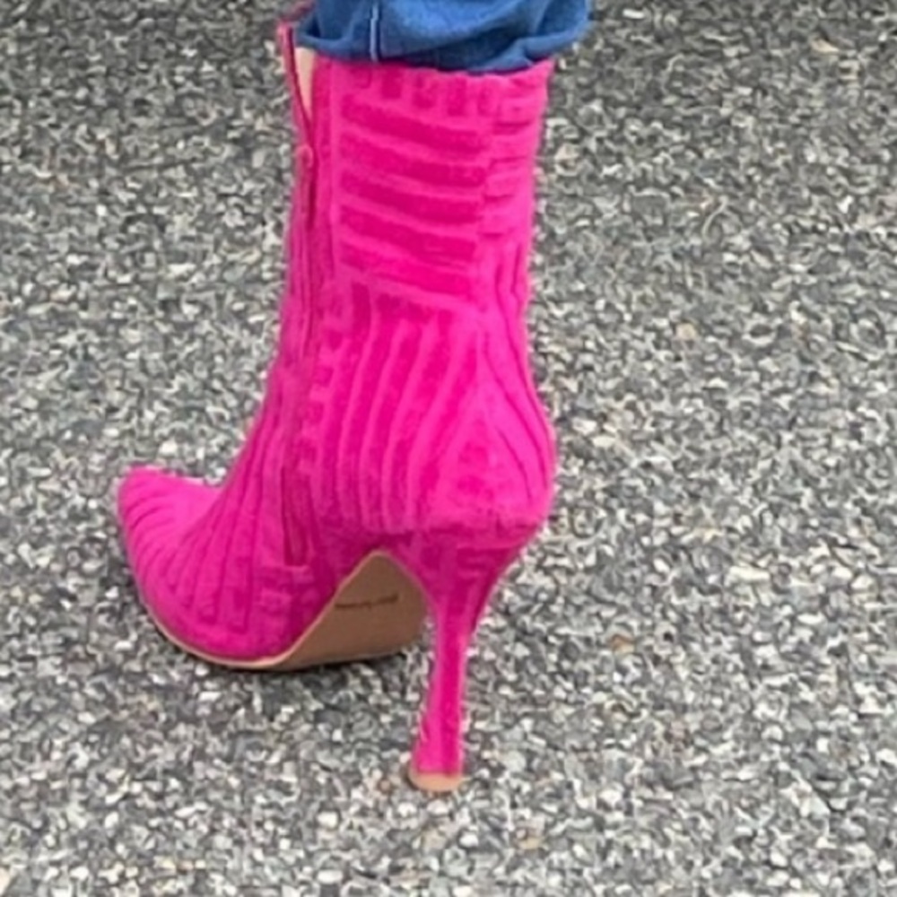 KASH! (Fuchsia) - Picture 3 of 5